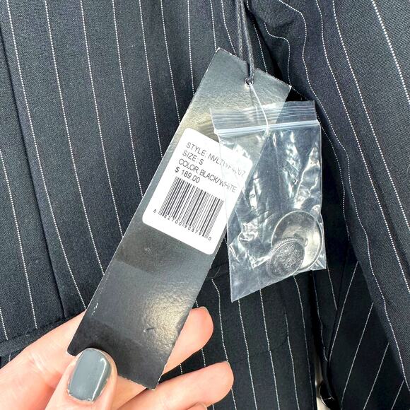 NVLT Black White Stripe NWT Notch Lapel Collar Button Boyfriend Blazer Small - Picture 4 of 13